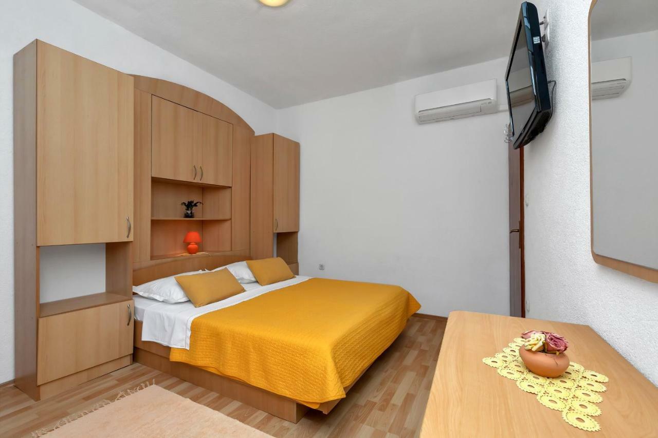 Dado A6 Apartments Igrane Exterior photo