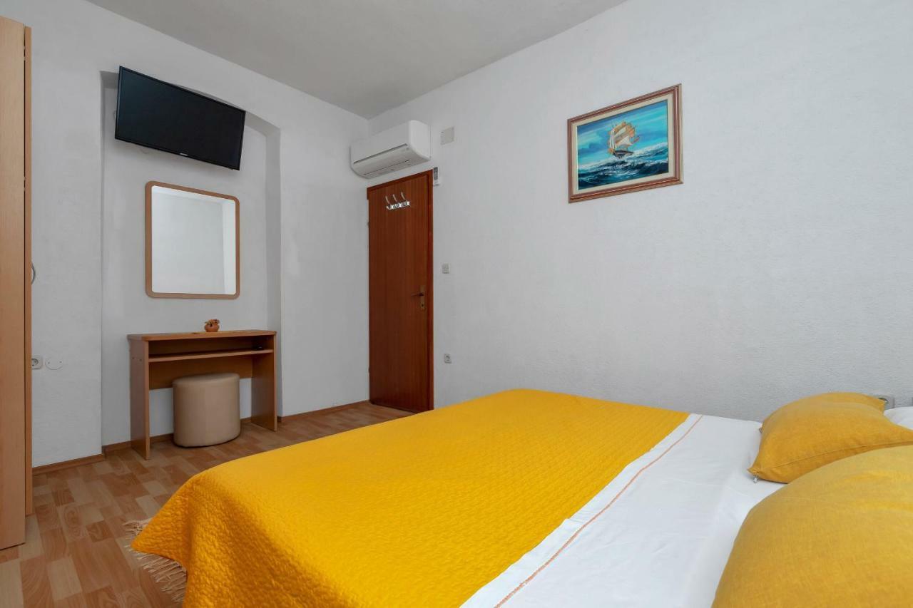 Dado A6 Apartments Igrane Exterior photo